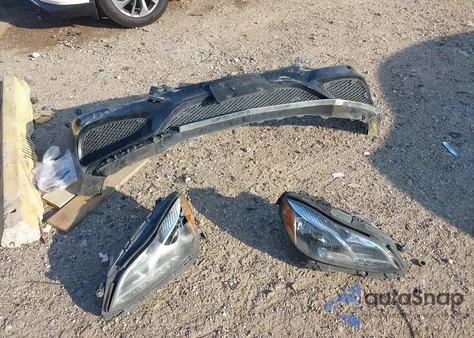 2014 Mercedes-Benz E 350 z USA, uszkodzony, nr VIN WDDHF5KB4EB062550